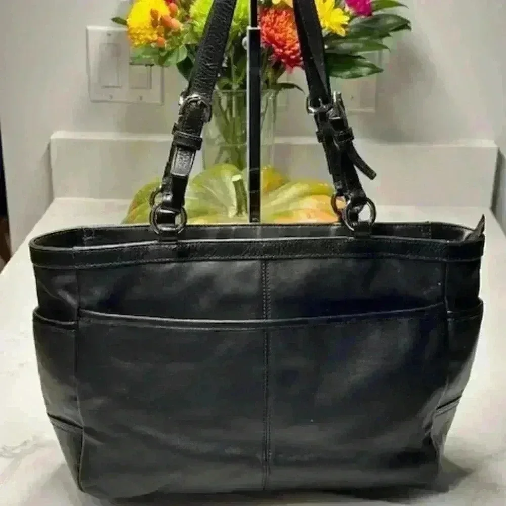 Coach Gallery East West Leather Tote Shoulder Bag Black